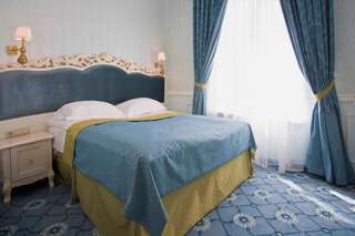 Отель Роял Гранд Отель Киев Стандартный двухместный номер с 1 кроватью или 2 отдельными кроватями-9